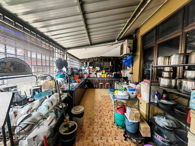 Rumah Banglo untuk Dijual di Bandar Rinching (Semenyih) - Mohd Aizat Saiful Bahri - Kitchen - PropertyGuru.com.my