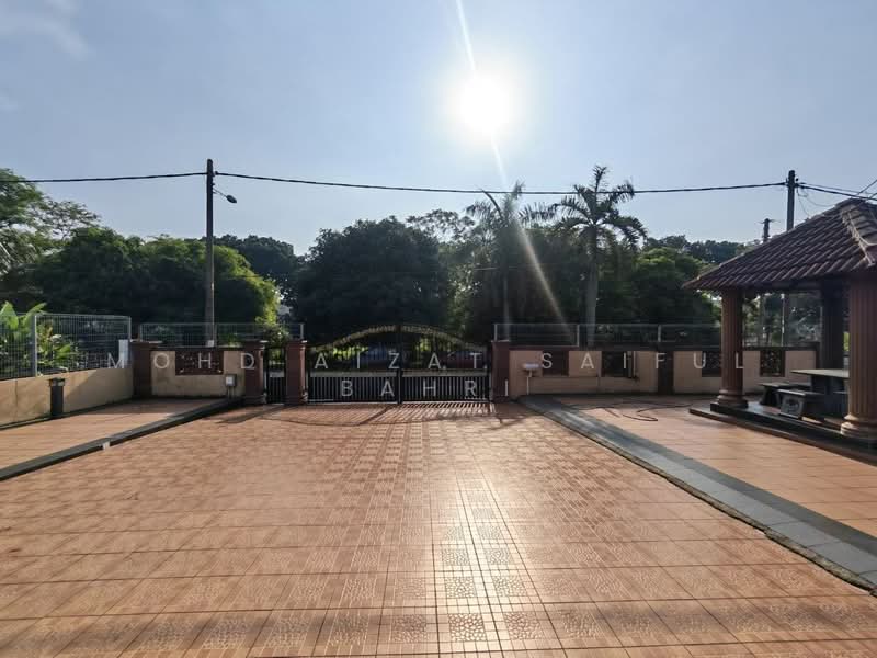 Rumah Banglo untuk Dijual di Bandar Rinching (Semenyih) - Mohd Aizat Saiful Bahri - Exterior - PropertyGuru.com.my