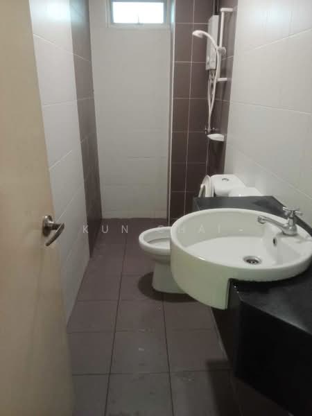 Apartment for Rent at Idaman Residence - Kun Chai - Bathroom - PropertyGuru.com.my