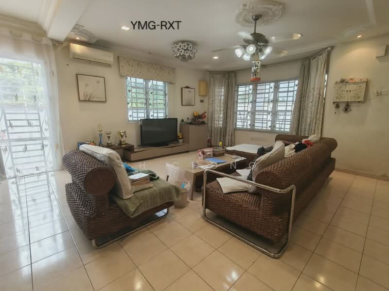 Rumah Teres untuk Dijual di Seksyen 32, Kemuning Green Ville (Shah Alam) - KH Chong - Living Room - PropertyGuru.com.my