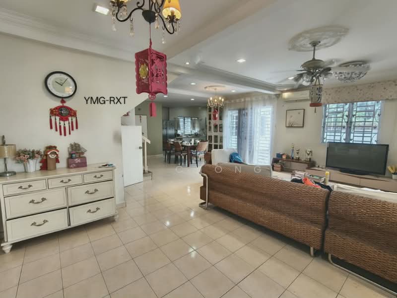 Rumah Teres untuk Dijual di Seksyen 32, Kemuning Green Ville (Shah Alam) - KH Chong - Living Room - PropertyGuru.com.my