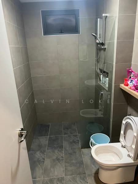 Servis Apartment untuk Disewa di Akasa - Calvin Loke - Bathroom - PropertyGuru.com.my
