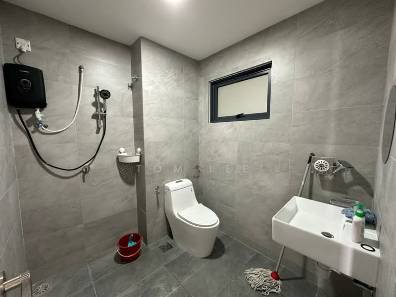 Service Residence for Rent at SUNSURIA FORUM SERVICED APARTMENT - Tom Lee - Bathroom - PropertyGuru.com.my