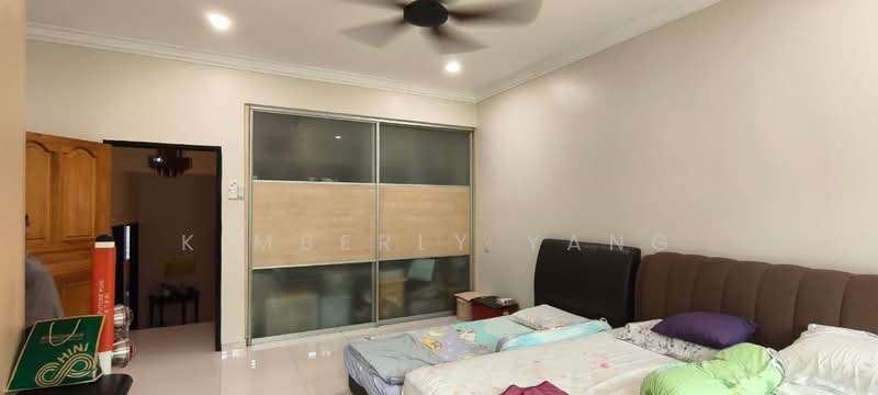 2-storey Terraced House for Sale in Taman Desa (Kuala Lumpur) - Kimberly Yang - Bedroom - PropertyGuru.com.my