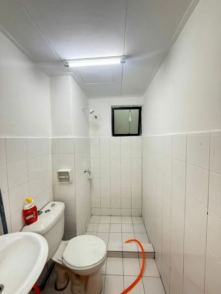 Condominium for Rent at Vista Millennium Condominium - Jing Xiong Lim - Bathroom - PropertyGuru.com.my