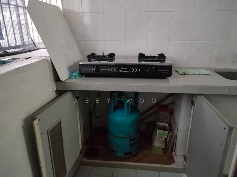 Flat for Rent at Taman Sri Setia - Abby Woo - Kitchen - PropertyGuru.com.my