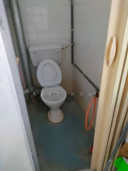 Flat for Rent at Taman Sri Setia - Abby Woo - Bathroom - PropertyGuru.com.my