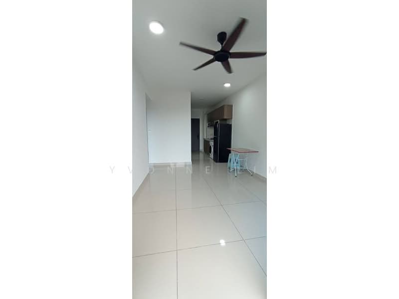 Servis Apartment untuk Dijual di Country Garden Central Park - Yvonne Lim - Living Room - PropertyGuru.com.my