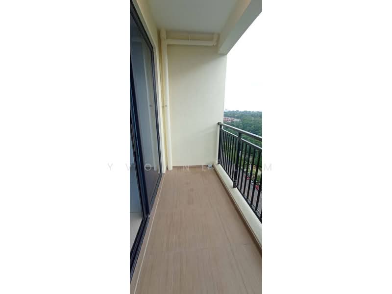Servis Apartment untuk Dijual di Country Garden Central Park - Yvonne Lim - Balcony - PropertyGuru.com.my