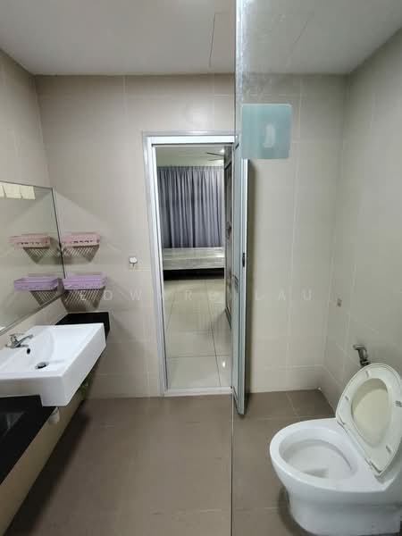 Servis Apartment untuk Disewa di LakePark Residence @ KL North - Edward Lau - Bathroom - PropertyGuru.com.my