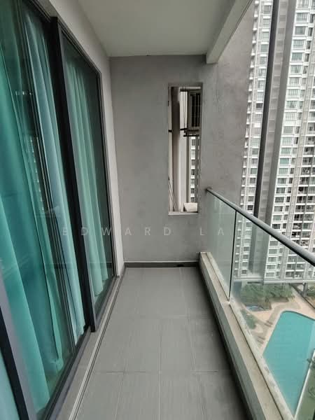Servis Apartment untuk Disewa di LakePark Residence @ KL North - Edward Lau - Balcony - PropertyGuru.com.my