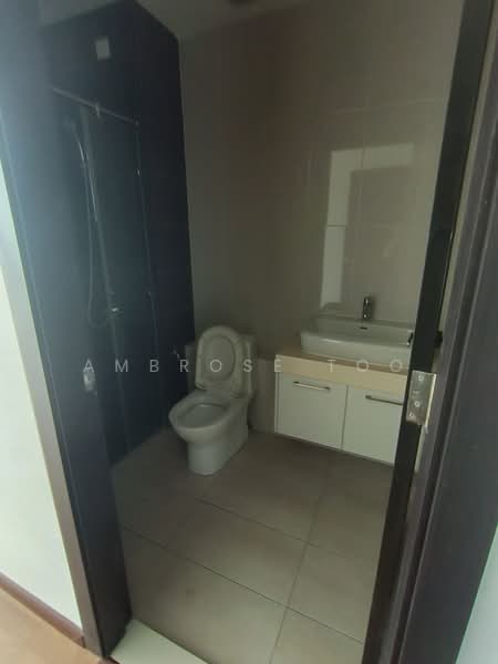 Servis Apartment untuk Dijual di Wave @ Marina Cove - Ambrose Too - Bathroom - PropertyGuru.com.my