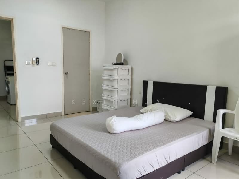 Apartment for Sale at Austin Suites (Permata Austin) - Kexin Hua - Bedroom - PropertyGuru.com.my