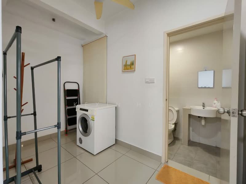 Apartment for Sale at Austin Suites (Permata Austin) - Kexin Hua - Bathroom - PropertyGuru.com.my