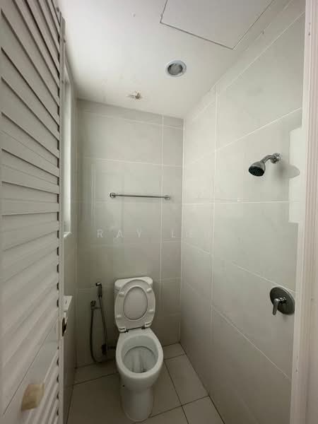 Condominium for Rent at Royal Strand @ Country Garden Danga Bay - Ray Lee - Bathroom - PropertyGuru.com.my