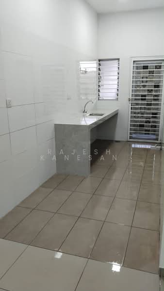 2-storey Terraced House for Rent in Bandar Tasik Puteri (Rawang) - Rajesh Kanesan - Kitchen - PropertyGuru.com.my