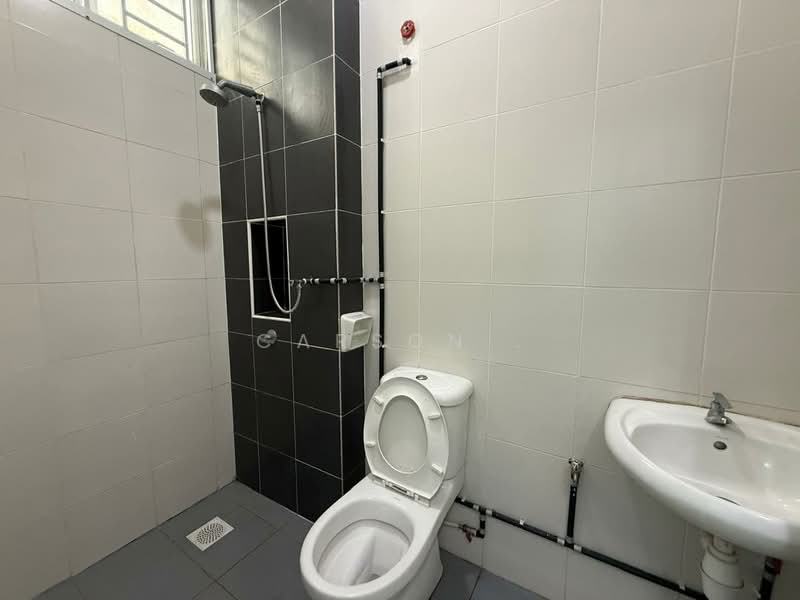 2-storey Terraced House for Sale in Bandar Seri Alam (Masai) - Carson . - Bathroom - PropertyGuru.com.my