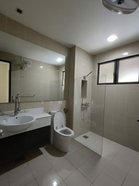 Semi-Detached House for Rent in Gelang Patah (Johor) - Kym Kee - Bathroom - PropertyGuru.com.my