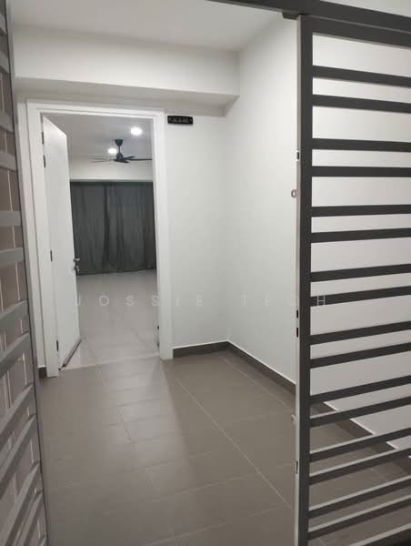 Kondominium untuk Disewa di Royale Infinity - Jossie Teoh - Entrance - PropertyGuru.com.my