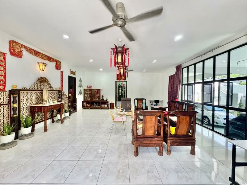 Semi-Detached House for Sale in Tanjung Tokong (Penang) - Ping Koay - Living Room - PropertyGuru.com.my
