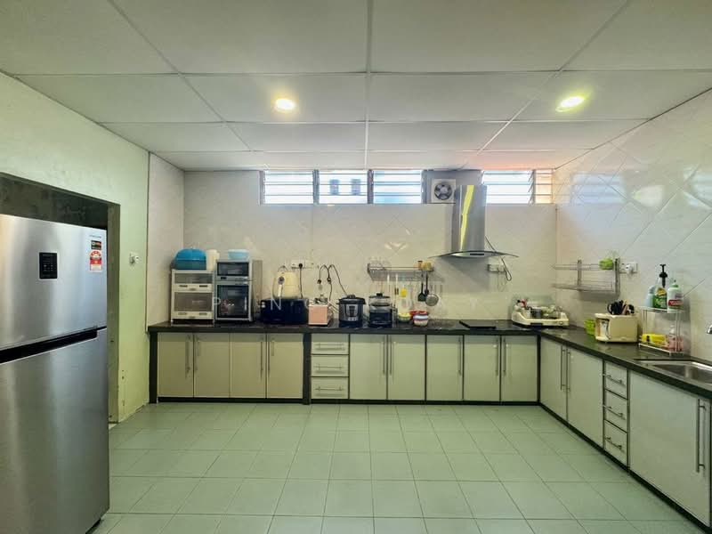 Semi-Detached House for Sale in Tanjung Tokong (Penang) - Ping Koay - Kitchen - PropertyGuru.com.my