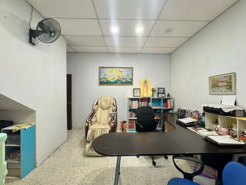 Semi-Detached House for Sale in Tanjung Tokong (Penang) - Ping Koay - Study - PropertyGuru.com.my