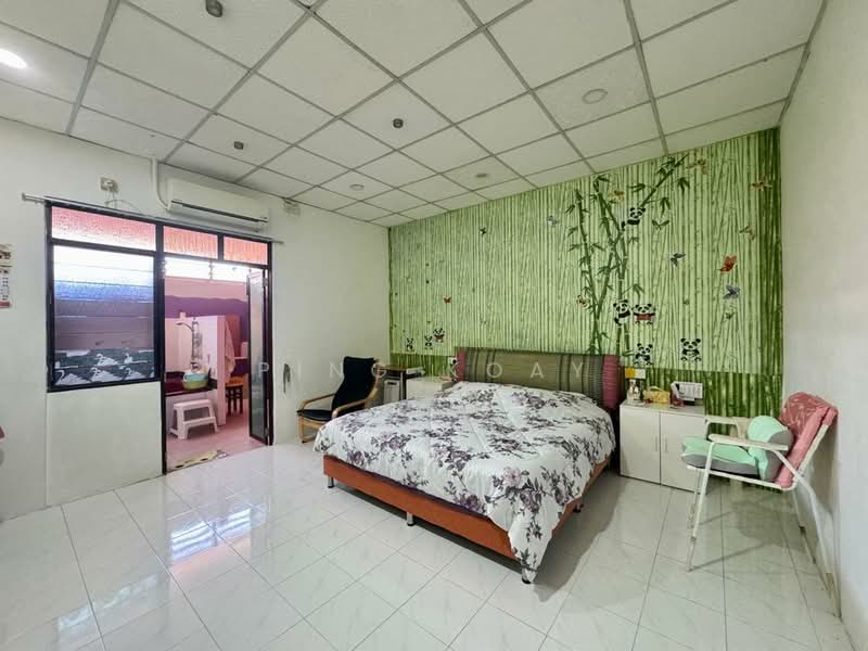 Semi-Detached House for Sale in Tanjung Tokong (Penang) - Ping Koay - Bedroom - PropertyGuru.com.my