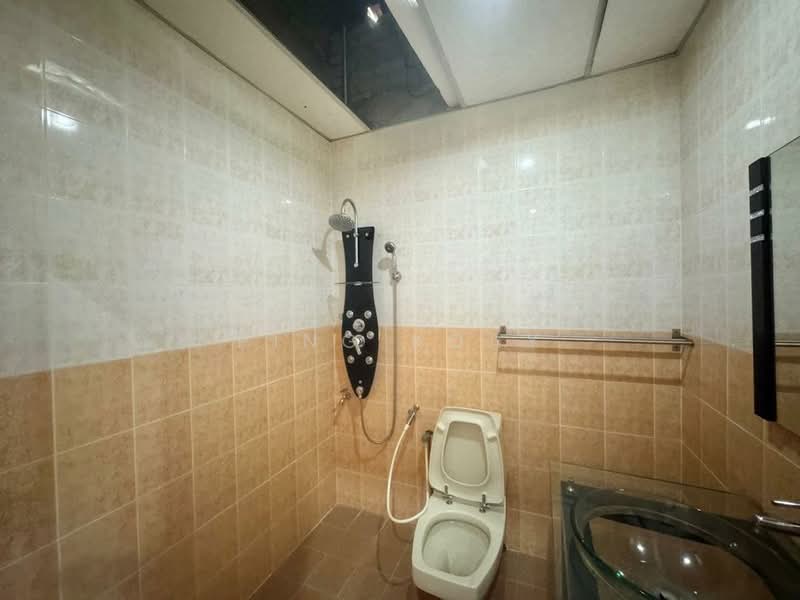 Semi-Detached House for Sale in Tanjung Tokong (Penang) - Ping Koay - Bathroom - PropertyGuru.com.my