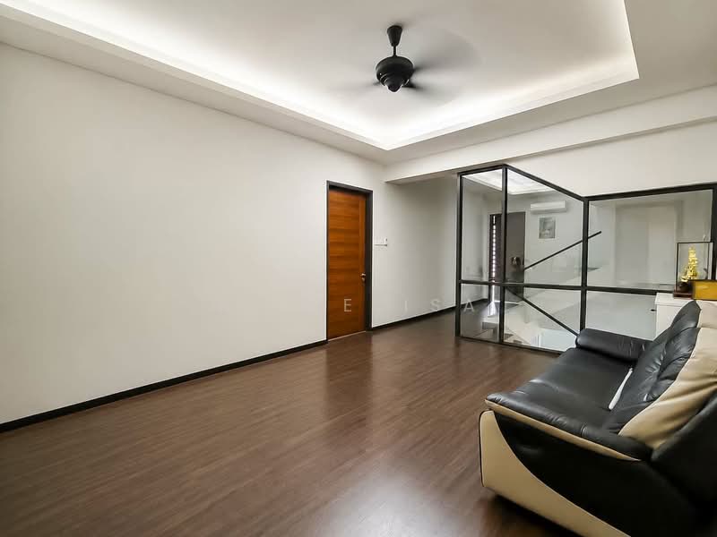 3-storey Terraced House for Sale in Taman Saujana Suria (Kajang) - N. Melisa - Living Room - PropertyGuru.com.my
