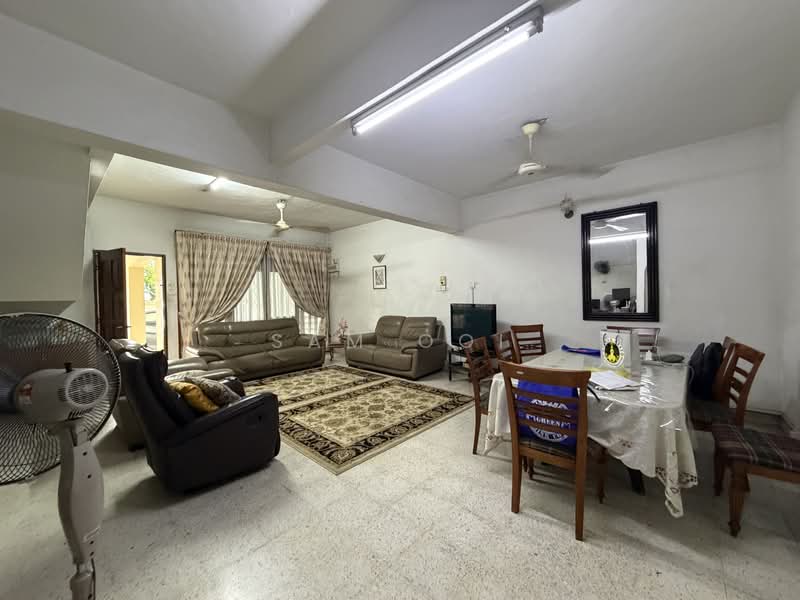 Rumah Berkembar untuk Dijual di Bandar Bayan Baru (Bayan Lepas) - Sam Ooi - Living Room - PropertyGuru.com.my