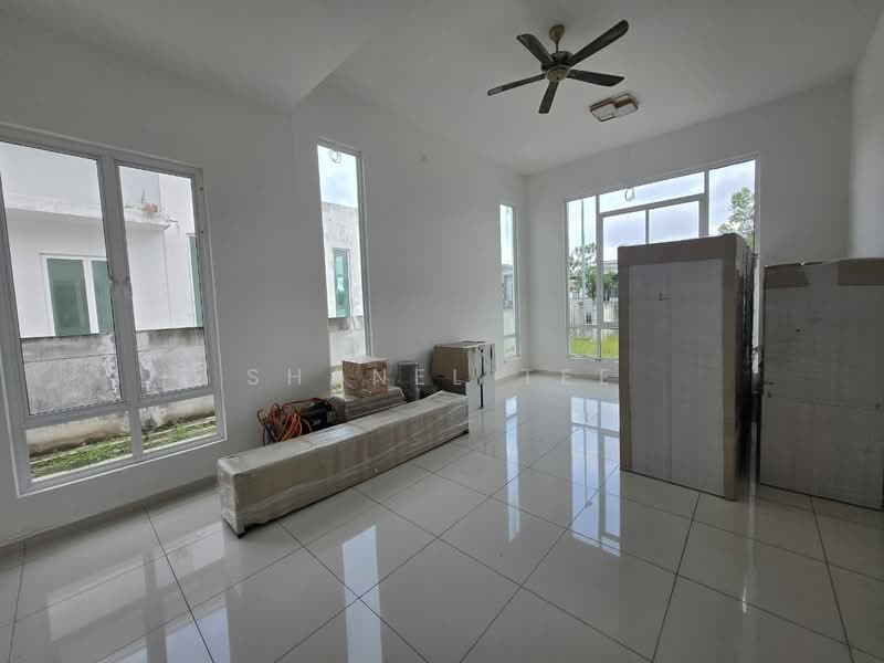 Rumah Banglo untuk Dijual di Bandar Seri Impian (Kluang) - Shanel Tee - Living Room - PropertyGuru.com.my