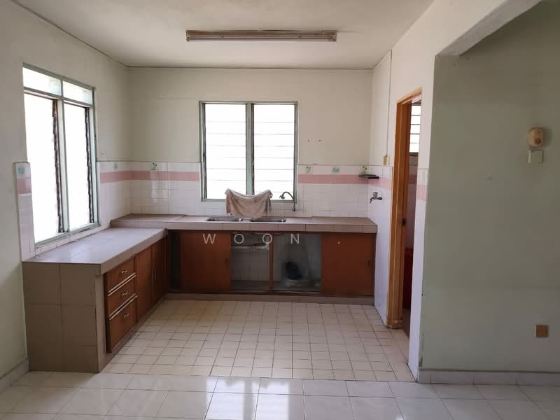 Pangsapuri untuk Disewa di Kota Laksamana Utama - Woon . - Kitchen - PropertyGuru.com.my