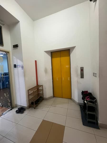 Kedai untuk Dijual di Taman Kajang Sentral (Kajang) - Eric Liew - Lobby - PropertyGuru.com.my