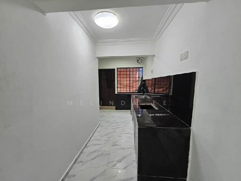 2-storey Terraced House for Sale in Taman Kota Puteri (Masai) - Melinda Ee - Kitchen - PropertyGuru.com.my