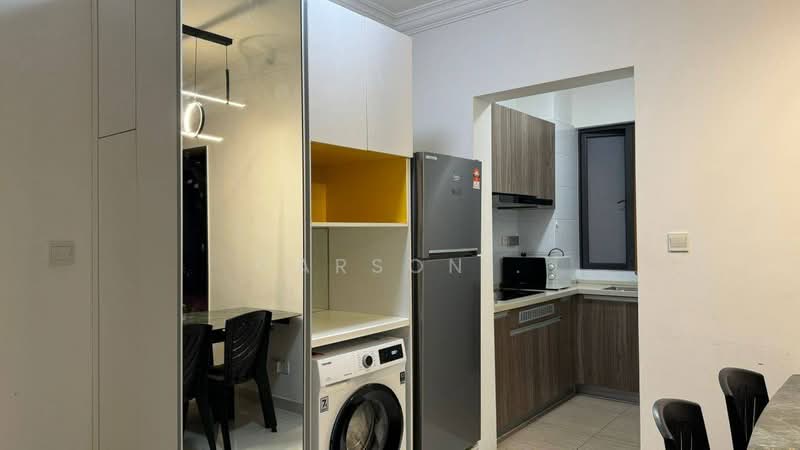 Kediaman Servis untuk Dijual di Country Garden Central Park - Carson . - Kitchen - PropertyGuru.com.my