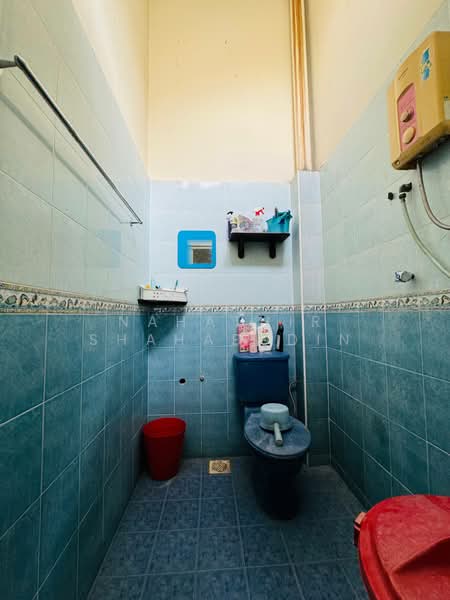 2-storey Terraced House for Sale in Taman Sri Jelok (Kajang) - Nahathir Shahabudin - Bathroom - PropertyGuru.com.my