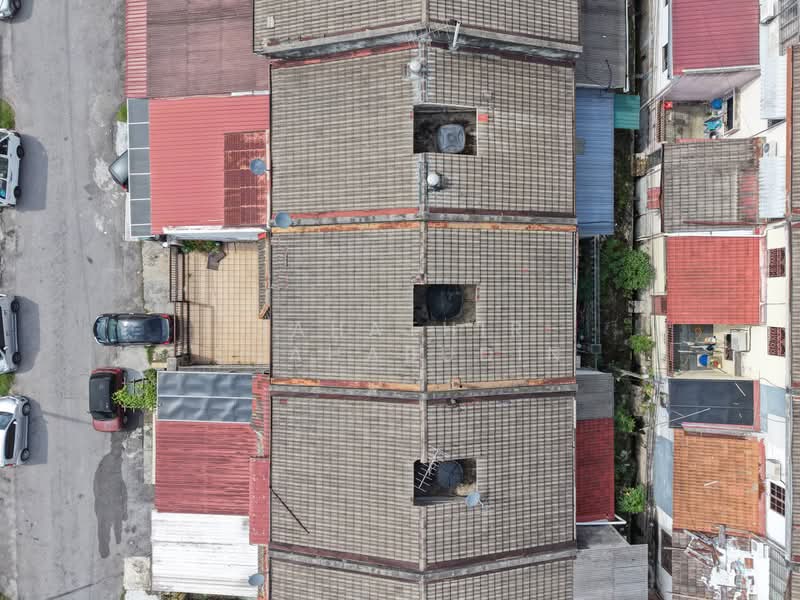 2-storey Terraced House for Sale in Taman Sri Jelok (Kajang) - Nahathir Shahabudin - Exterior - PropertyGuru.com.my