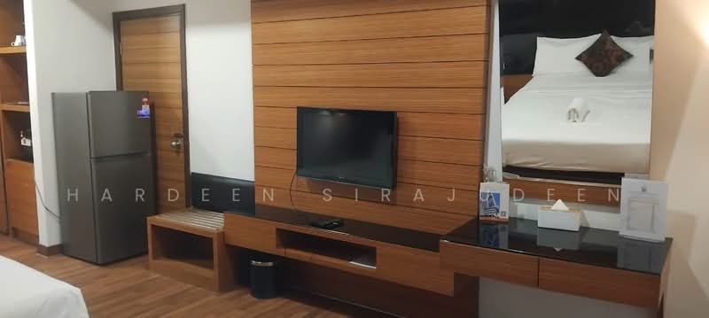 Rumah Teres untuk Dijual di Brickfields (Kuala Lumpur) - Hardeen Sirajudeen - Living Hall TV console - PropertyGuru.com.my