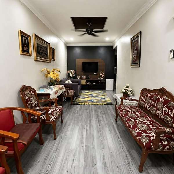 Rumah Teres 1 Tingkat untuk Dijual di Sungai Petani (Kedah) - Azura Ghani - Living Room - PropertyGuru.com.my