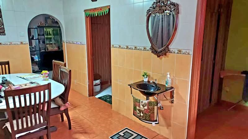 2.5-storey Terraced House for Sale in Taman Buana Perdana (Petaling Jaya) - Henrick Tan - Dining Room - PropertyGuru.com.my
