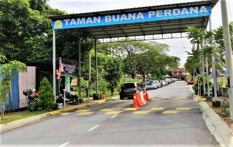 2.5-storey Terraced House for Sale in Taman Buana Perdana (Petaling Jaya) - Henrick Tan - Exterior - PropertyGuru.com.my