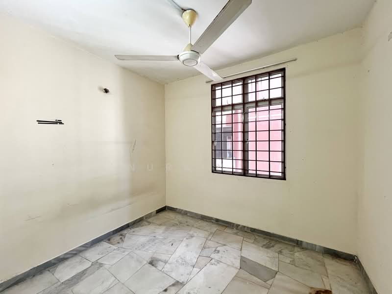 Pangsapuri untuk Dijual di Ilham Apartment - Nurain . - PropertyGuru.com.my