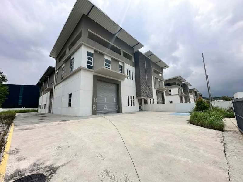 Factory for Rent in Rawang (Selangor) - Khairil Anwar Sirajudin - Exterior - PropertyGuru.com.my