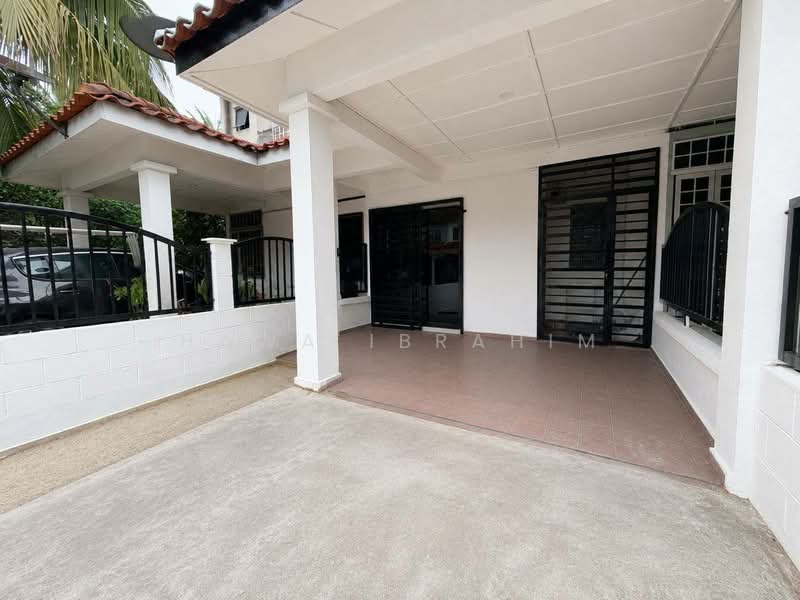 Rumah Teres 2-Tingkat untuk Dijual di Taman Villa Heights (Kajang) - Hawa Ibrahim - Exterior - PropertyGuru.com.my
