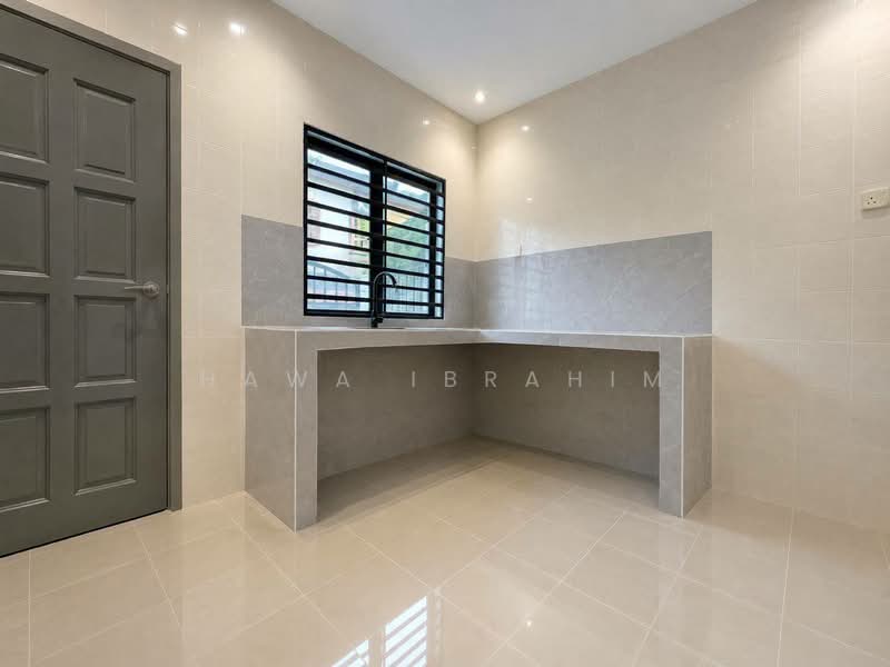 Rumah Teres 2-Tingkat untuk Dijual di Taman Villa Heights (Kajang) - Hawa Ibrahim - Kitchen - PropertyGuru.com.my