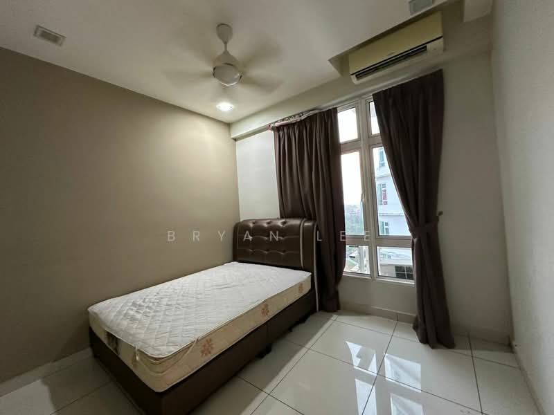 Condominium for Sale at Sri Putramas III / Royal Regent - Bryan Lee - Bedroom - PropertyGuru.com.my