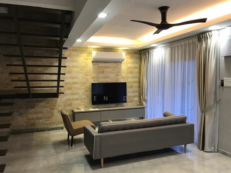 2-storey Terraced House for Sale in Lestari Putra (Seri Kembangan) - Aiden Dang - Living Room - PropertyGuru.com.my