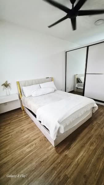 Servis Apartment untuk Disewa di Gravit8, Klang - Ng Shawn - Bedroom - PropertyGuru.com.my