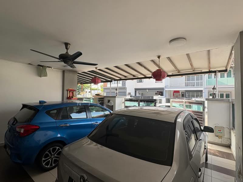 Rumah Teres 2 Tingkat untuk Dijual di Bandar Dato Onn (Tebrau) - Niko Ong - Car Park - PropertyGuru.com.my