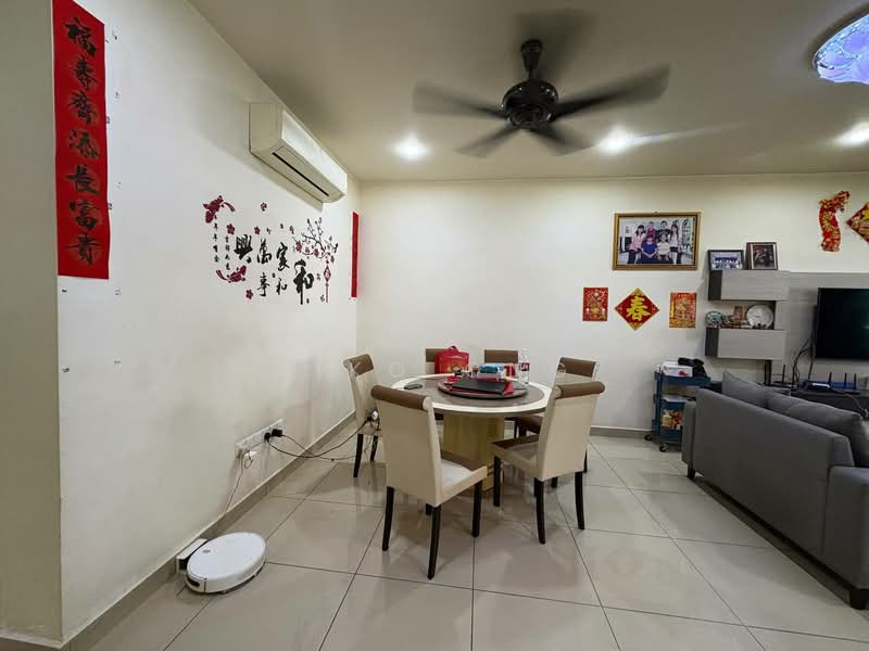 Rumah Teres 2 Tingkat untuk Dijual di Bandar Dato Onn (Tebrau) - Niko Ong - Dining Room - PropertyGuru.com.my